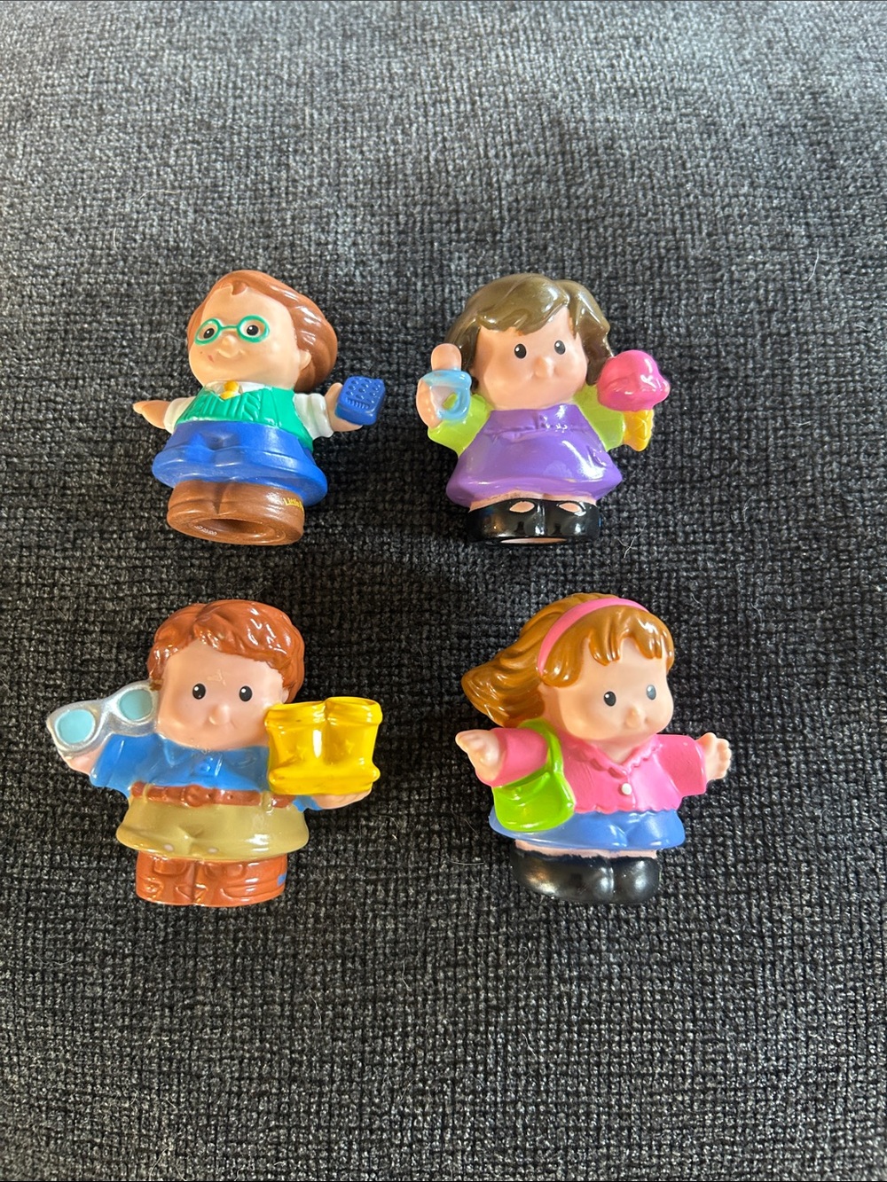 Fisher Price Little People set of 4 Assorted Kids Figures